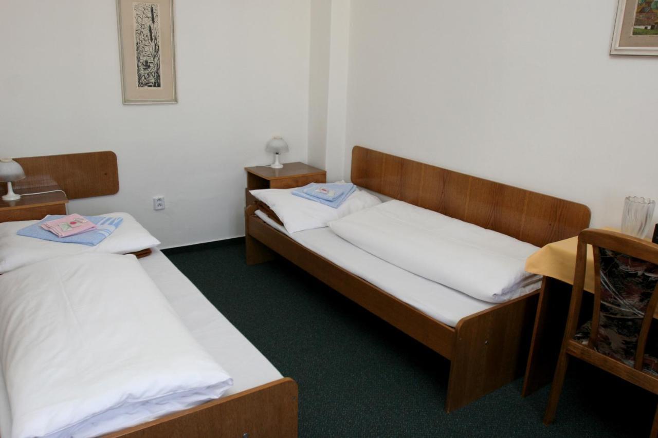 Ensana Jalta Hotel Piest'any Bilik gambar